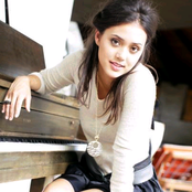 Dia Frampton - List pictures