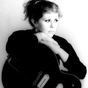 Kirsty Maccoll - List pictures
