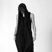 Left Boy - List pictures