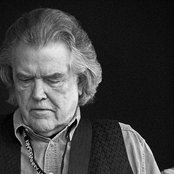 Guy Clark - List pictures
