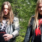 Dark Throne - List pictures