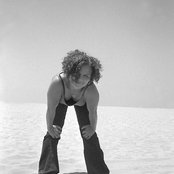 Alana Davis - List pictures