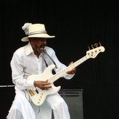 Larry Graham - List pictures