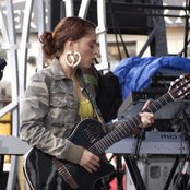 Emily King - List pictures