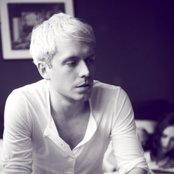 Mr Hudson - List pictures