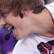 Ian Thomas - List pictures