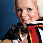 Katri Helena - List pictures