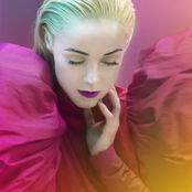 Tina Dickow - List pictures