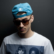 Deen Burbigo - List pictures