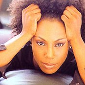 Adriana Evans - List pictures