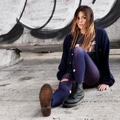 Alina Devecerski - List pictures