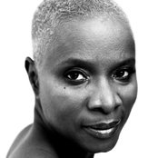 Angelique Kidjo - List pictures