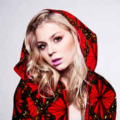 Colette Carr - List pictures