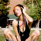 Esthero - List pictures