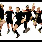 Love Of Lesbian - List pictures