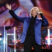 Barry Manilow - List pictures