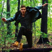 Nicolas Jaar - List pictures