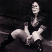 Lisa Lisa - List pictures