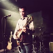 Dan Sartain - List pictures