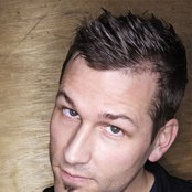 Kaskade - List pictures