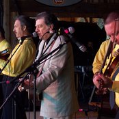 Larry Sparks - List pictures