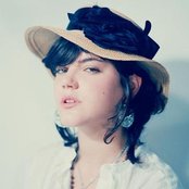 Soko - List pictures