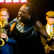 Sharon Jones And The Dap-kings - List pictures