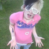 Dot Dot Curve - List pictures