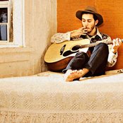 Daniel Romano - List pictures