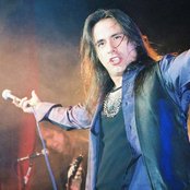Andre Matos - List pictures