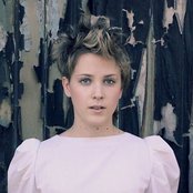 Emma Louise - List pictures