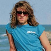 Jon Bon Jovi - List pictures