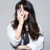 Clarice Falcão - List pictures