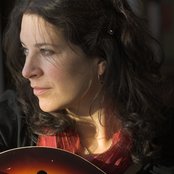 Kris Delmhorst - List pictures