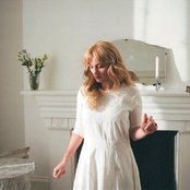 Alice Gold - List pictures