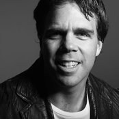 Bruce Low - List pictures