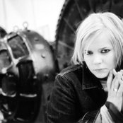 Emmi - List pictures