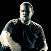 Com Truise - List pictures