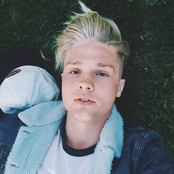 Benjamin - List pictures