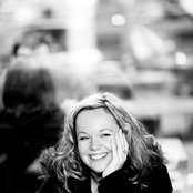 Allison Crowe - List pictures