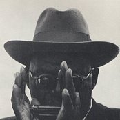 Dan Smith - List pictures