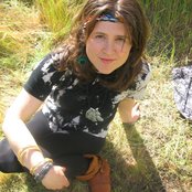 Mirah - List pictures