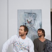 Tiefschwarz - List pictures