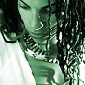 Goapele - List pictures