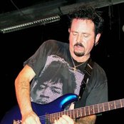 Steve Lukather - List pictures