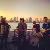 Kongos - List pictures