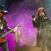 Hollywood Vampires - List pictures