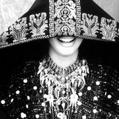 Natacha Atlas - List pictures