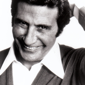 Gilbert Becaud - List pictures