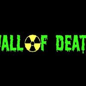 Wall Of Death - List pictures